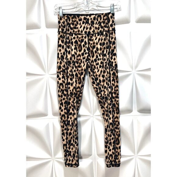 Victoria's Secret Sz 2 Leopard Print Studio Essential Cropped Leggings - Picture 2 of 15